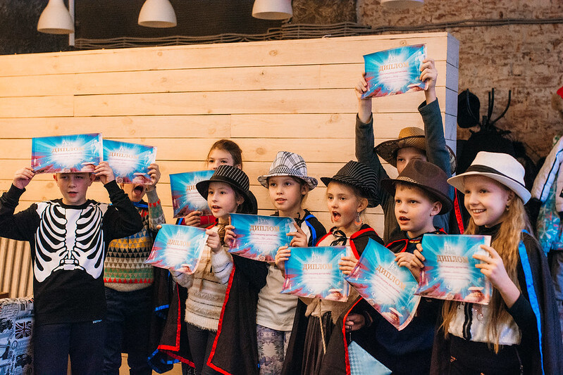 Как отметить Новый год классом — идеи для младших школьников в Воронеже