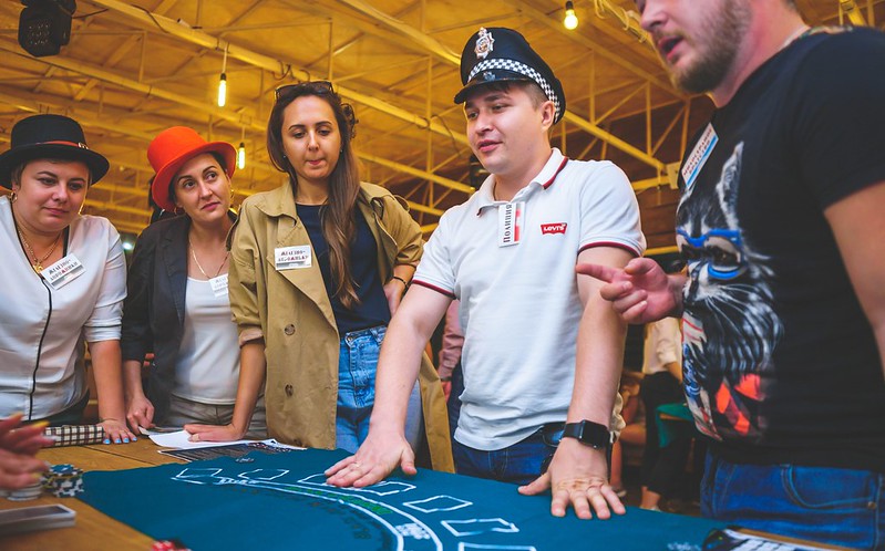 Корпоративные сувениры и подарки на День нефтяника в Voronezh