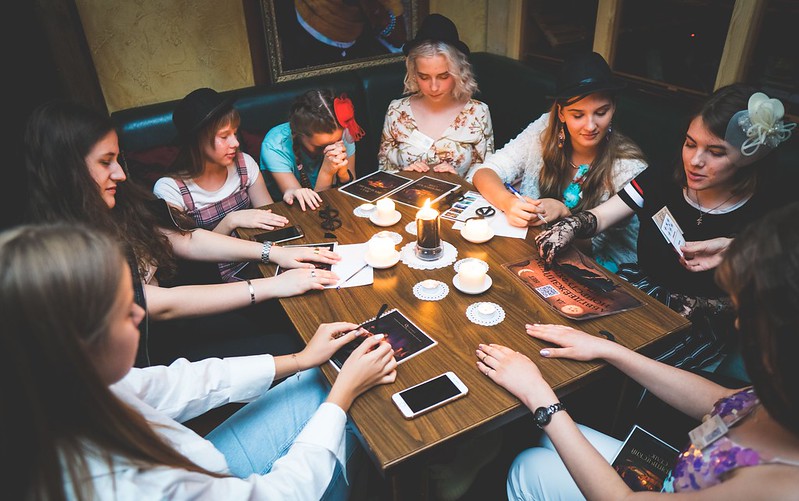 Хэллоуинская вечеринка с мистической атмосферой в Voronezh