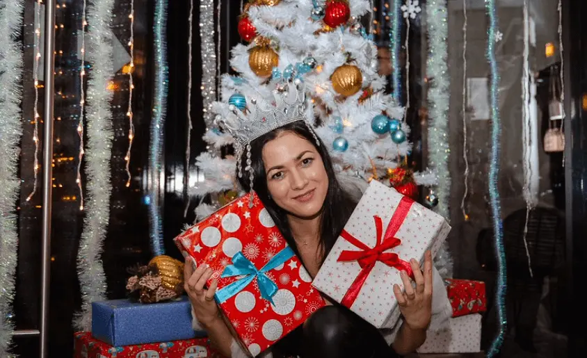 Гайд по идеальному Новому году 2026 с друзьями в Воронеже: от квартиры и коттеджа — до квеста и ночного города